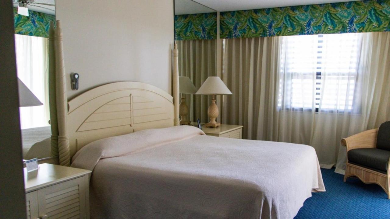 Longboat Bay Club * Longboat Key