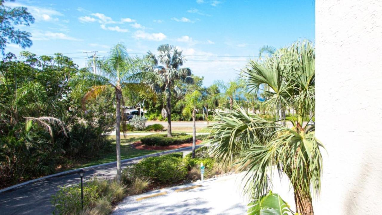 Longboat Bay Club Apartment *