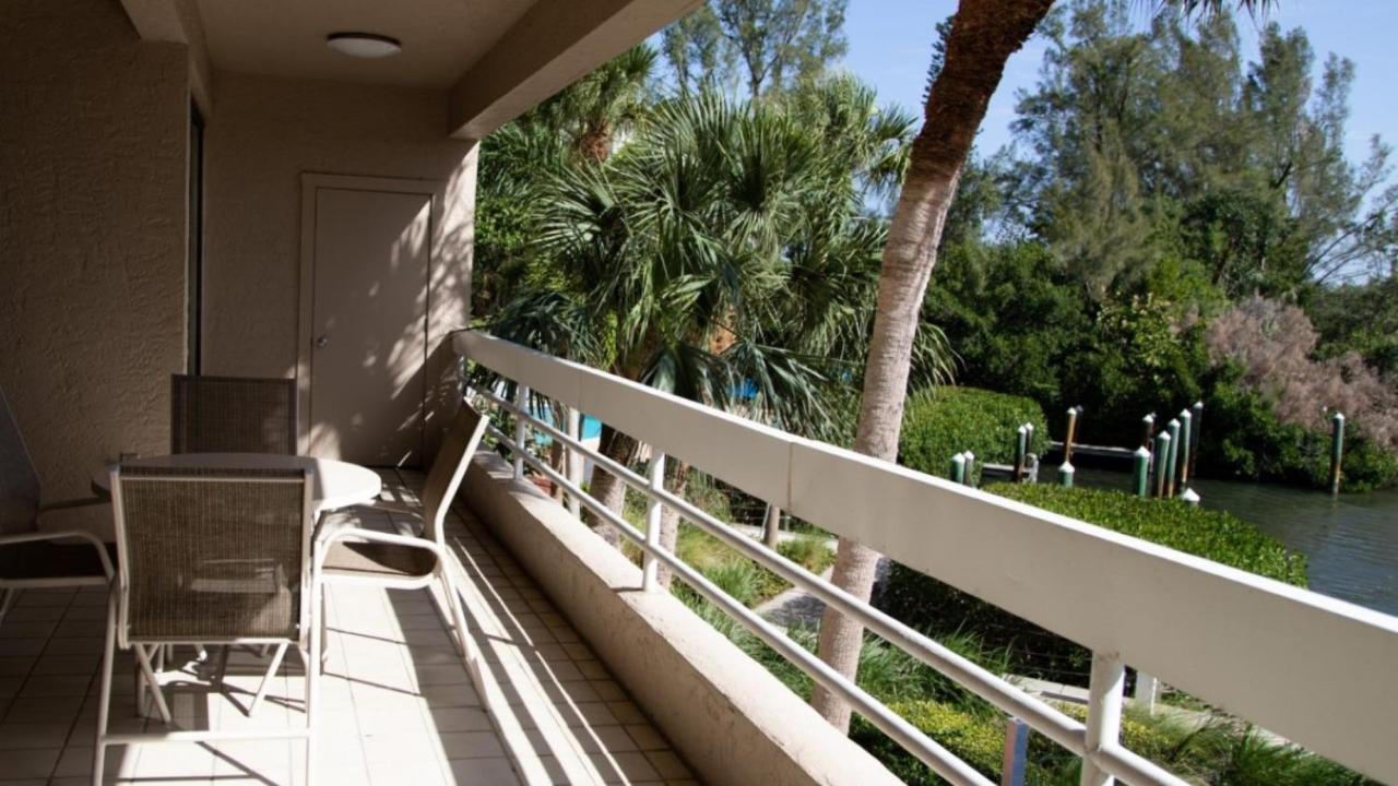 Longboat Bay Club *